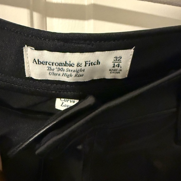 Abercrombie Vegan Leather 90s Straight Ultra High Rise Pant 32/14L Black long - Picture 4 of 6